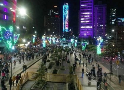 ¡Ojo! Hoy jueves 9 de diciembre ciclovía nocturna en Bogotá a partir de las 6:00 p.m. hasta las 12 de la noche