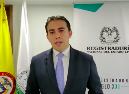 Por posibles irregularidades en las elecciones investigarán al registrador Alexander Vega