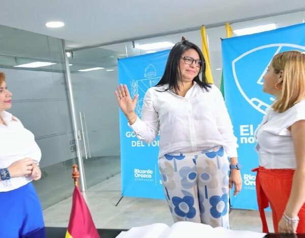 La nueva funcionaria se desempeñó durante los últimos tres años como subdirectora administrativa y financiera del Hospital Federico Lleras Acosta
