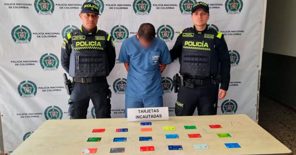 El hombre se encontraba manipulando cajeros automáticos en Usme.