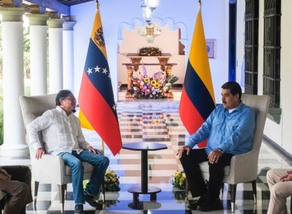 Lucha contra el narcotráfico, apertura de consulados y cumbre de países amazónicos, temas de la reunión de los presidentes Petro y Maduro