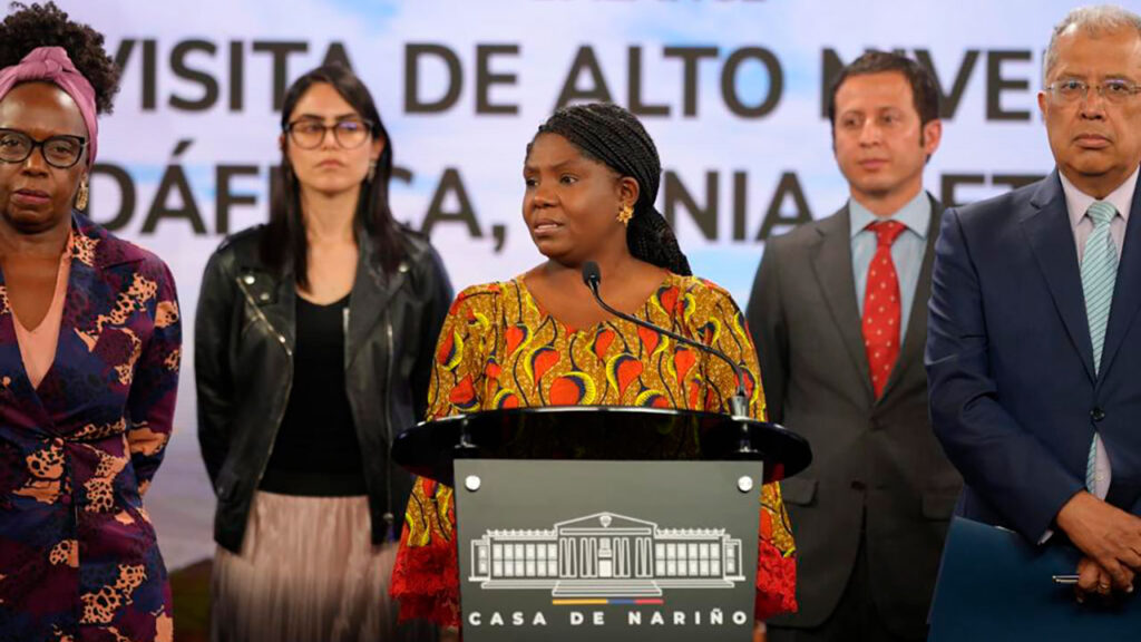 Durante la visita, la Vicepresidenta sostuvo encuentros con sus homólogos en cada país además de reunirse con el presidente de Sudáfrica, Cyrill Ramaphosa; el Presidente de Kenia, William Samoei Ruto; la Presidenta de Etiopia, Sahle-Work Zewde; el primer Ministro de Etiopía, Abiy Ahmed, Representantes de la Unión Africana y las Directoras de ONU-Habitat del PNUMA y de Naciones Unidas en Nairobi, entre otros.